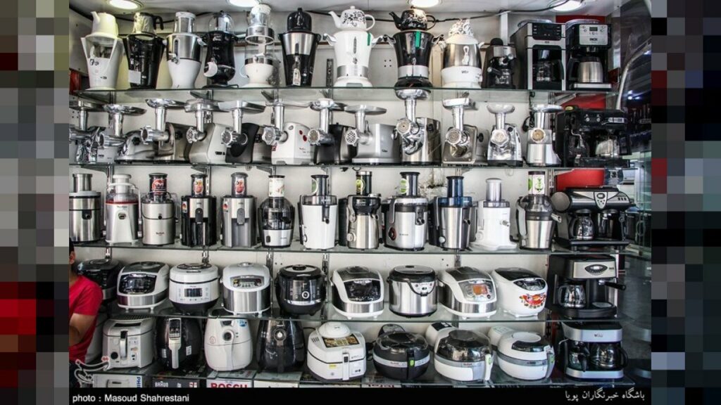 Tienda de electrodomésticos con heladeras y lavarropas - garantía legal 6 meses ley 24240 reclamo vendedor Argentina