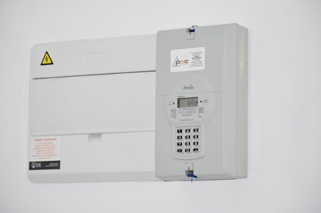 Medidor de luz y factura de electricidad